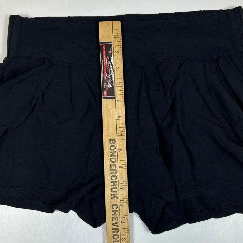 Free People Intimately Black Smocked Waist Rayon Shorts Womens XS Boho Casual